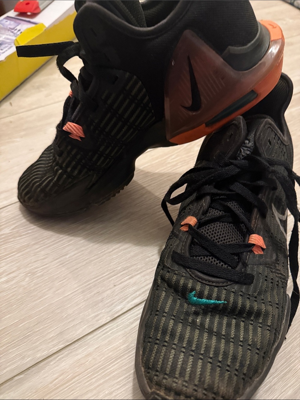 Nike LeBron Witness 6 sneakers in the Black Sequoia Crimson Pulse colorway